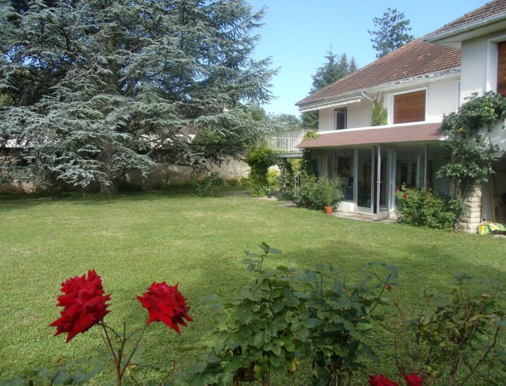 Le Grand Jardin Bed & Breakfast Бон Екстериор снимка